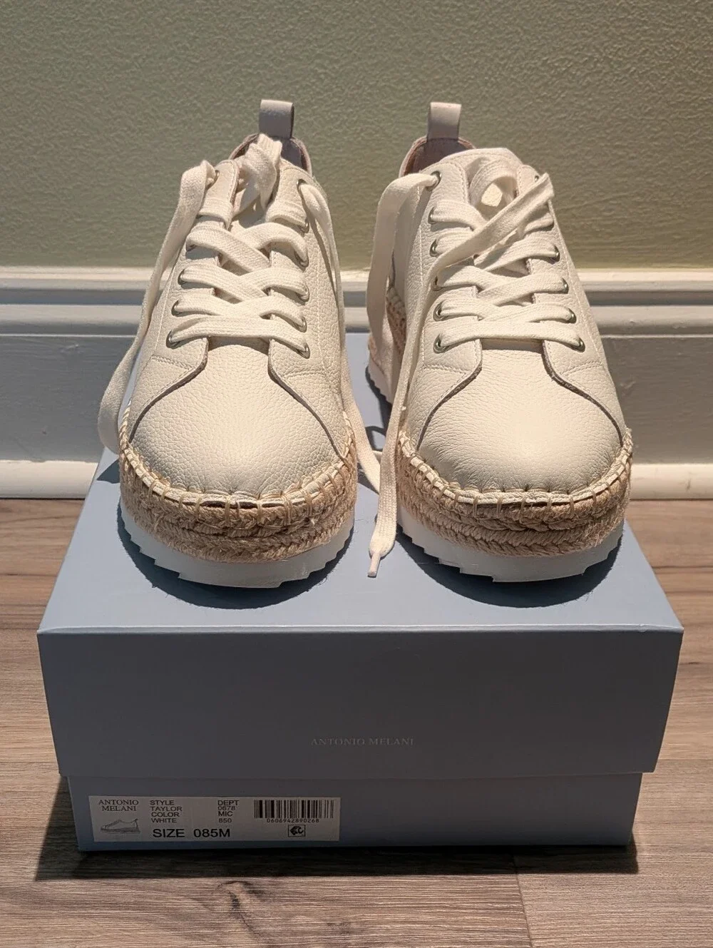 NWT Antonio Melani  Espadrille Platform Sneaker